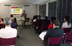 Participar de um seminário